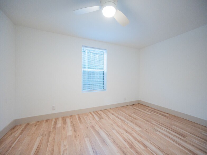 More Photos Of 5740-5742 Llano Ave, Dallas Apartments For Sale