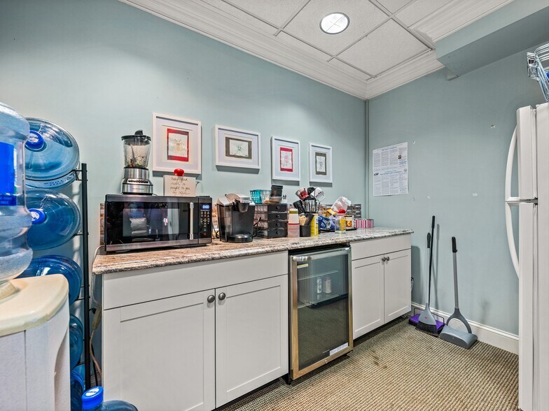 More Photos Of 77 Central Ave, Asheville Office For Sale