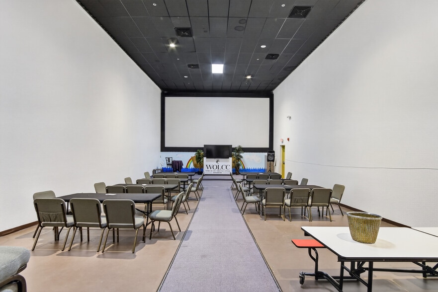 More Photos Of 1425 N Central Ave, Avondale Religious Facility For Sale