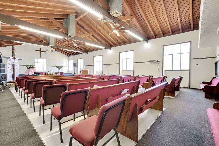 More Photos Of 109 S Aprilia Ave, Compton Religious Facility For Sale
