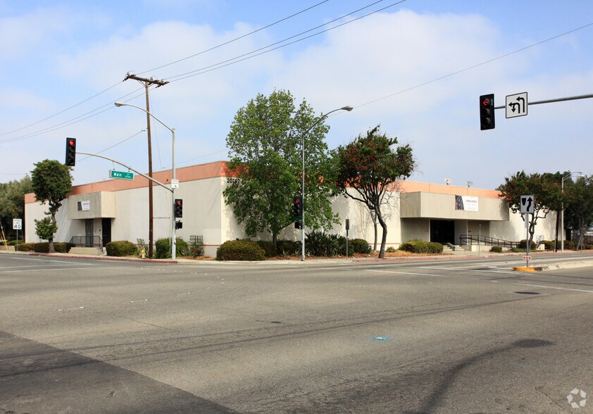 More Photos Of 205 W Torrance Blvd, Carson Warehouse For Lease