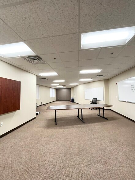 More Photos Of 13405 Folsom Blvd, Folsom Office For Lease