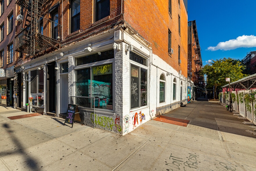 More Photos Of 501 E 6th St, New York Apartments For Lease