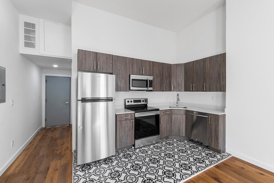 More Photos Of 1935 Spruce St, Philadelphia Apartments For Sale