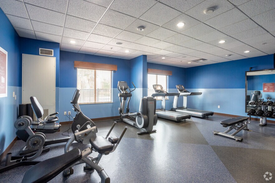 More Photos Of 8720 Gulf Freeway, Houston Hotel For Sale