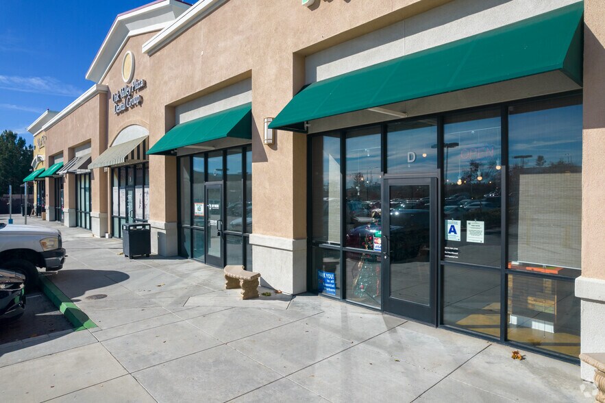 More Photos Of Oak Valley Pky, Beaumont Unknown For Lease