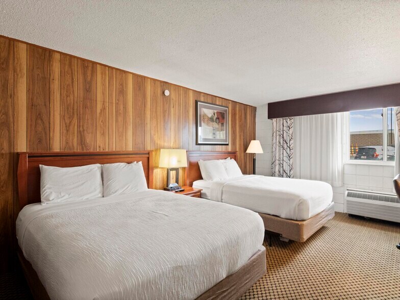 More Photos Of 100 W F St, Casper Hotel For Sale