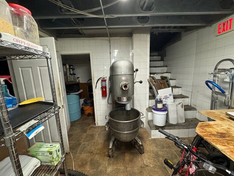 More Photos Of 294 Broadway, Brooklyn Apartments For Lease