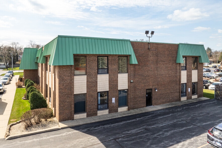 More Photos Of 7350 W College Dr, Palos Heights Medical For Lease