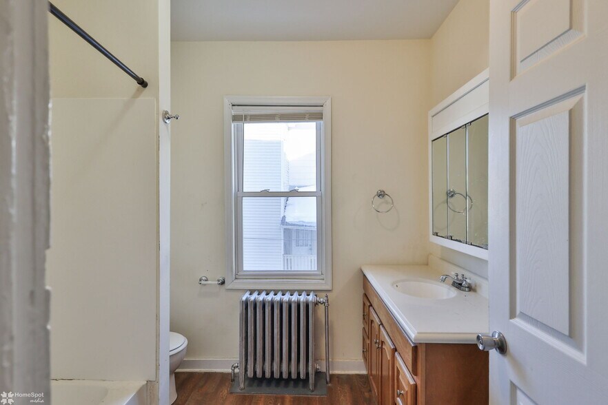 More Photos Of 38 W Central Ave, Bangor Apartments For Sale