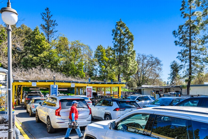 Primary Photo Of 2700 Mendocino Ave, Santa Rosa Carwash For Sale