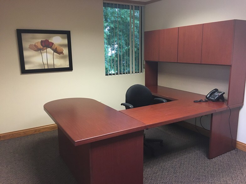 More Photos Of 2300 Riverside Dr, Green Bay Office For Lease
