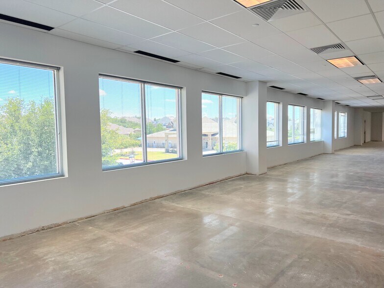 More Photos Of 2540 King Arthur Blvd, Lewisville Unknown For Lease