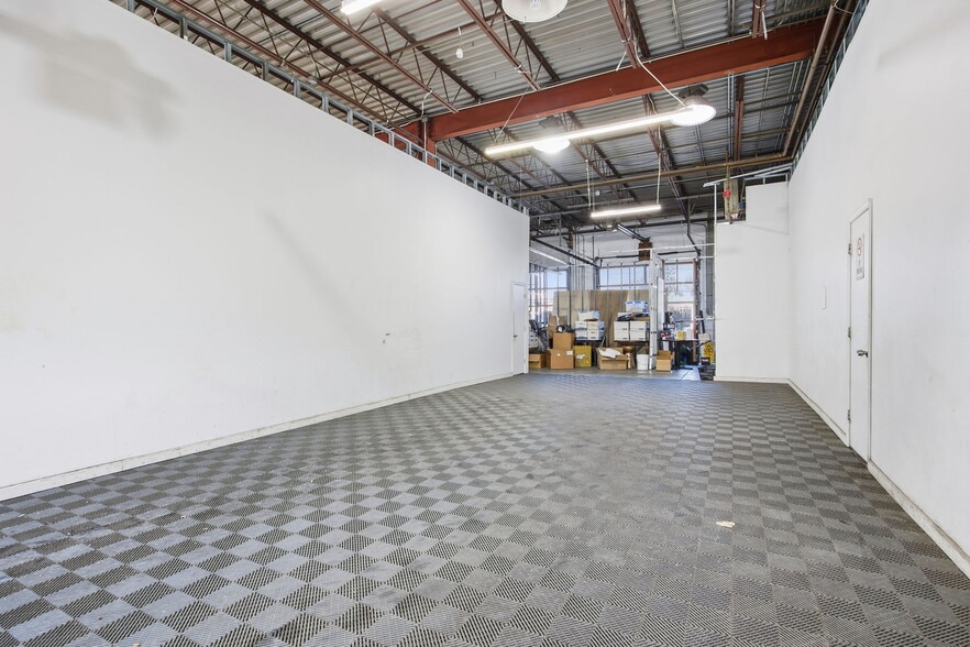 More Photos Of 4343-4355 Torresdale Ave, Philadelphia Auto Dealership For Sale