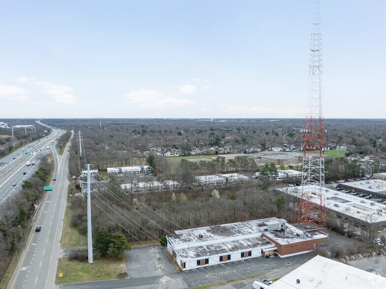 More Photos Of 3200 Express Dr S, Islandia Warehouse For Sale