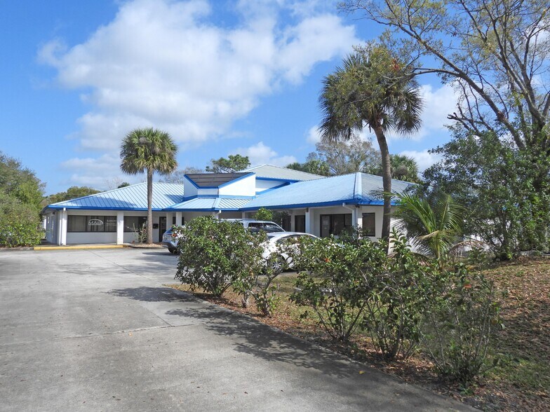 More Photos Of 2061 Palm Bay Rd NE, Palm Bay Office For Lease