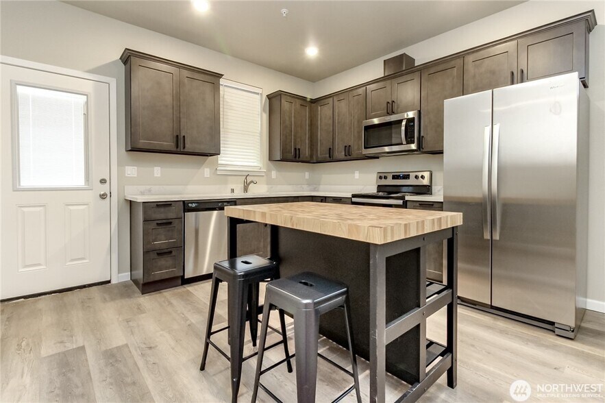 More Photos Of 4509 6th Ave, Tacoma Apartments For Sale