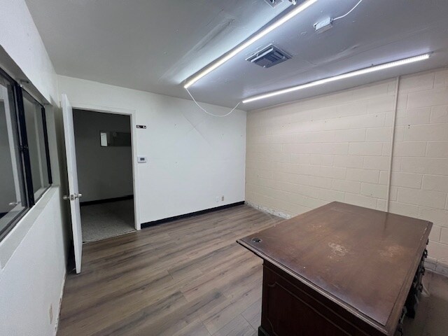 More Photos Of 701 S Frio St, San Antonio Warehouse For Lease