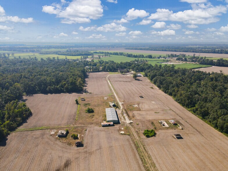 More Photos Of 9297 Highway 979, Livonia Specialty For Sale