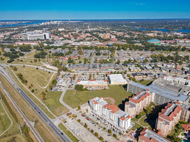 More Photos Of 4001 Nicholson Dr, Baton Rouge Hotel For Lease