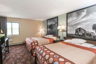 More Photos Of 1202 S Kniss Ave, Luverne Hotel For Sale