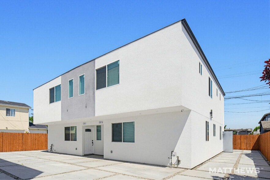 More Photos Of 137 E 119th St, Los Angeles Apartments For Sale