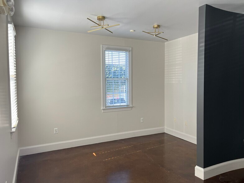 More Photos Of 727 W Hargett St, Raleigh Office Residential For Lease