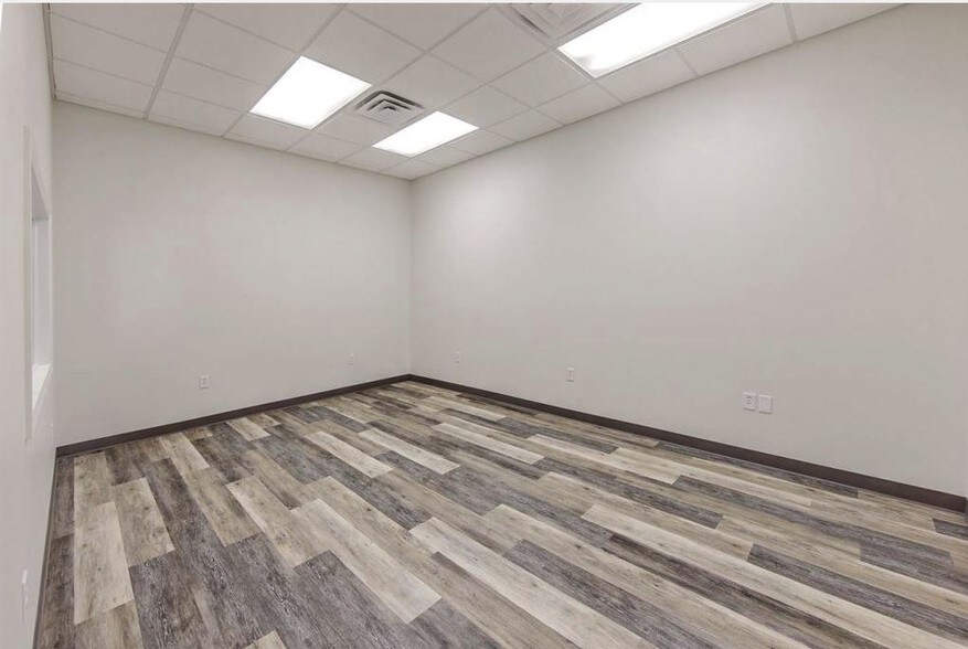 More Photos Of 142 Laura Dr, Thibodaux Office For Lease