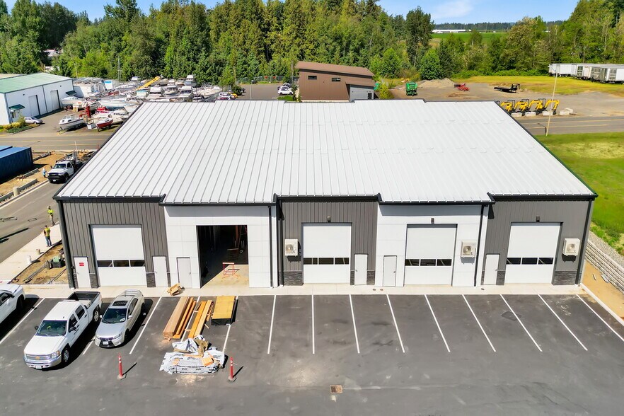 More Photos Of 115 Duffner, Lynden General Retail For Lease