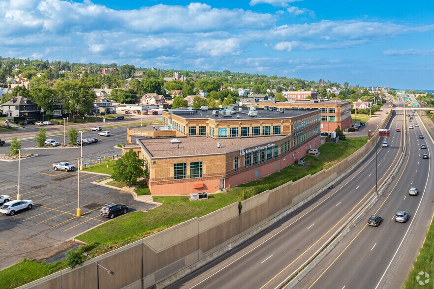 More Photos Of 1420 London Rd, Duluth Medical For Lease