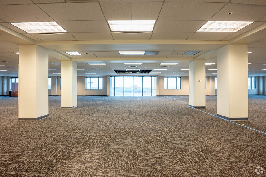 More Photos Of 11100 USA Pky, Fishers Office For Lease