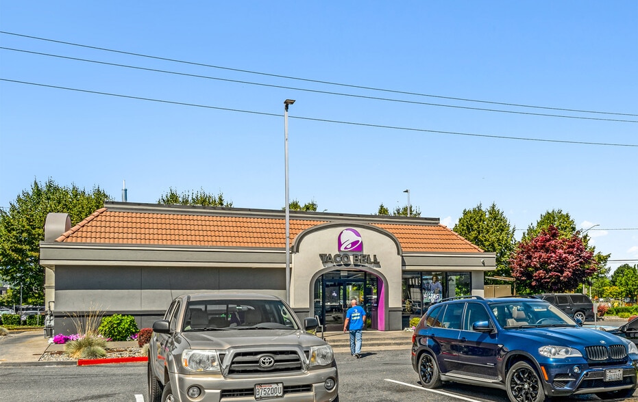 More Photos Of 208 Washington Ave, Kent Unknown For Lease