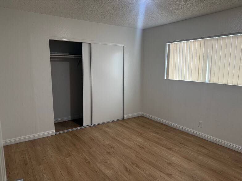 More Photos Of 900-1208 E Carey Ave, North Las Vegas Apartments For Sale