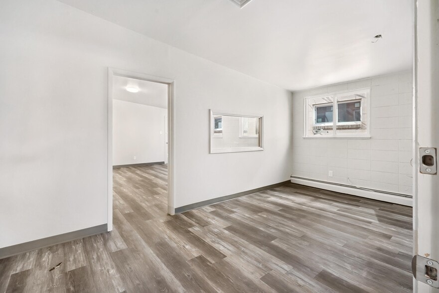 More Photos Of 8646 W Colfax Ave, Lakewood Freestanding For Lease