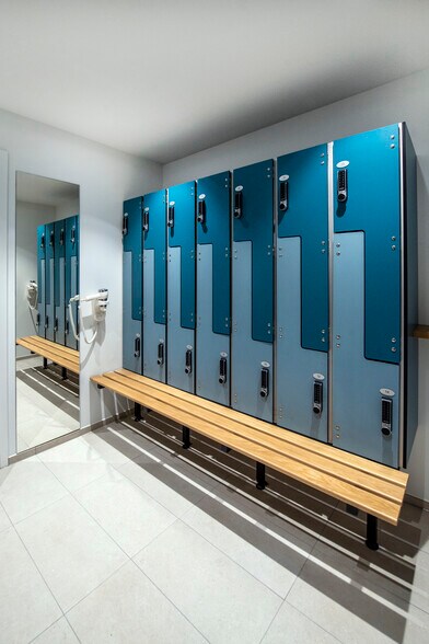 More Photos Of 45 London Rd, Reigate Office For Sale