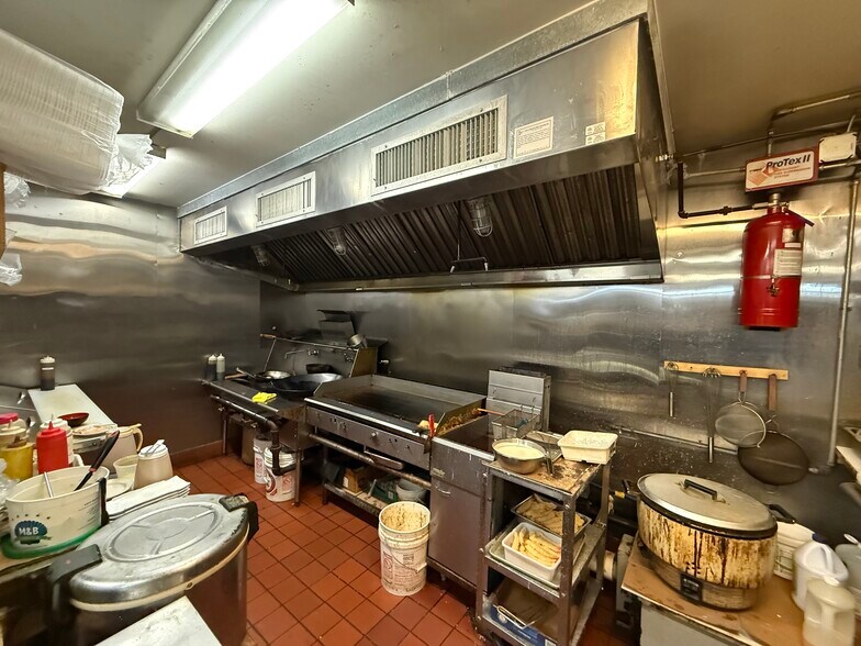 More Photos Of 47 S Centre St, Merchantville Restaurant For Sale
