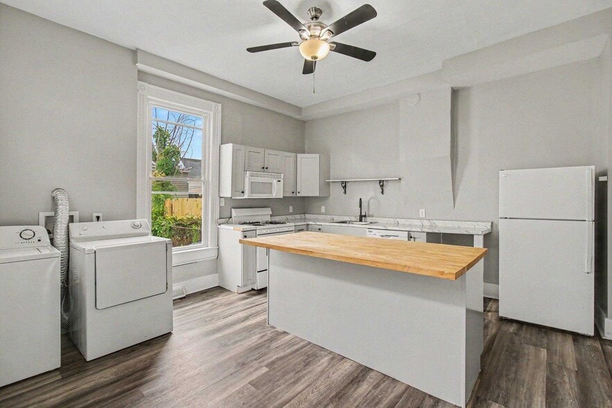 More Photos Of 318-320 Lafayette Ave, Bellevue Apartments For Sale