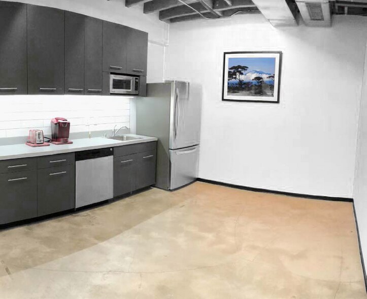 More Photos Of 5930 W Jefferson Blvd, Los Angeles Loft Creative Space For Lease