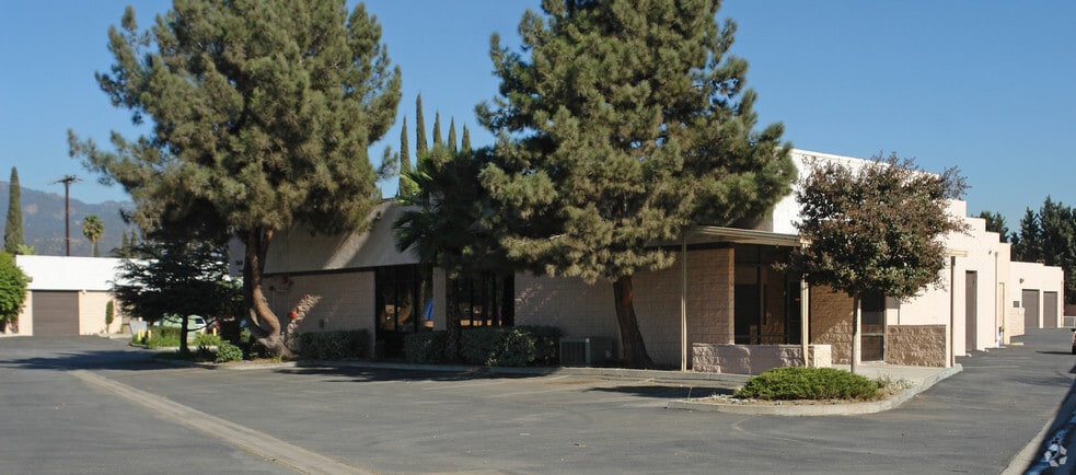More Photos Of 2600 California Ave, Monrovia Warehouse For Lease