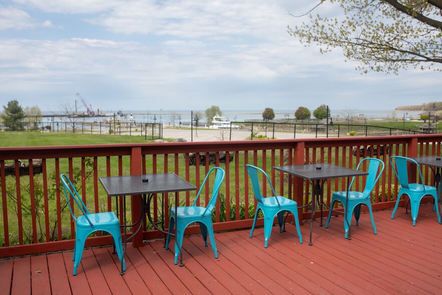 More Photos Of 42 W Spring St, Port Austin General Retail For Lease