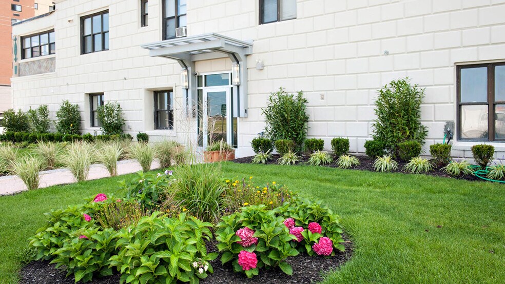 More Photos Of 200 Deal Lake Dr, Asbury Park Apartments For Sale