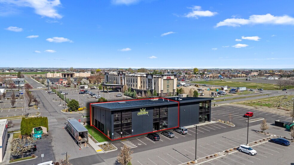 More Photos Of 6902 Rodeo Dr, Pasco Flex For Lease