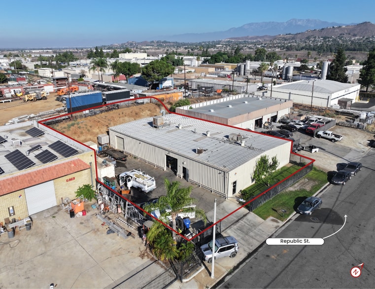 More Photos Of 5959 Republic St, Riverside Warehouse For Sale