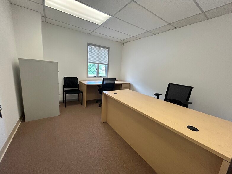 More Photos Of 256 US 1, Edison Office For Lease