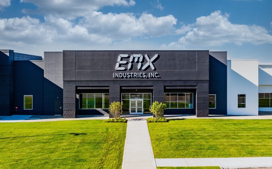 More Photos Of 5638-5772 Transportation Blvd, Garfield Heights Unknown For Lease