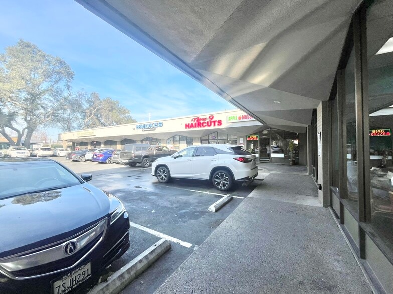 More Photos Of 7810-7890 La Riviera Dr, Sacramento Storefront For Lease