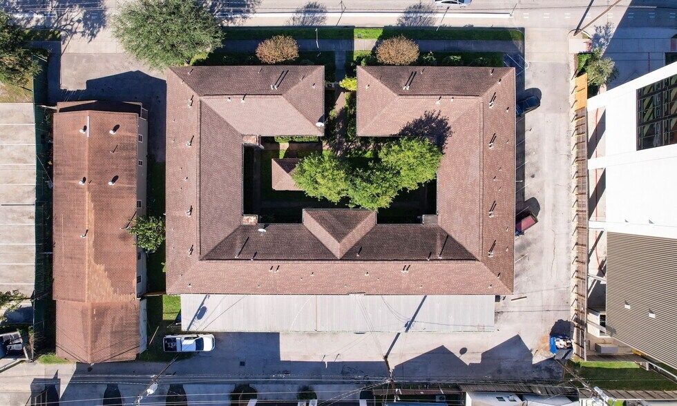 More Photos Of 714-724 E 11th St, Houston Apartments For Sale