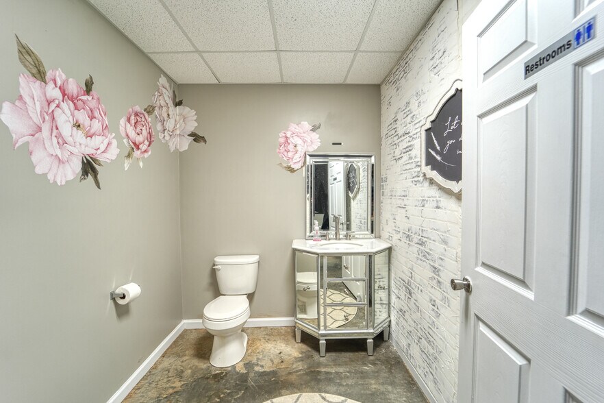 More Photos Of 27881 Salem Minor Hill Rd, Lester Sports And Entertainment For Sale