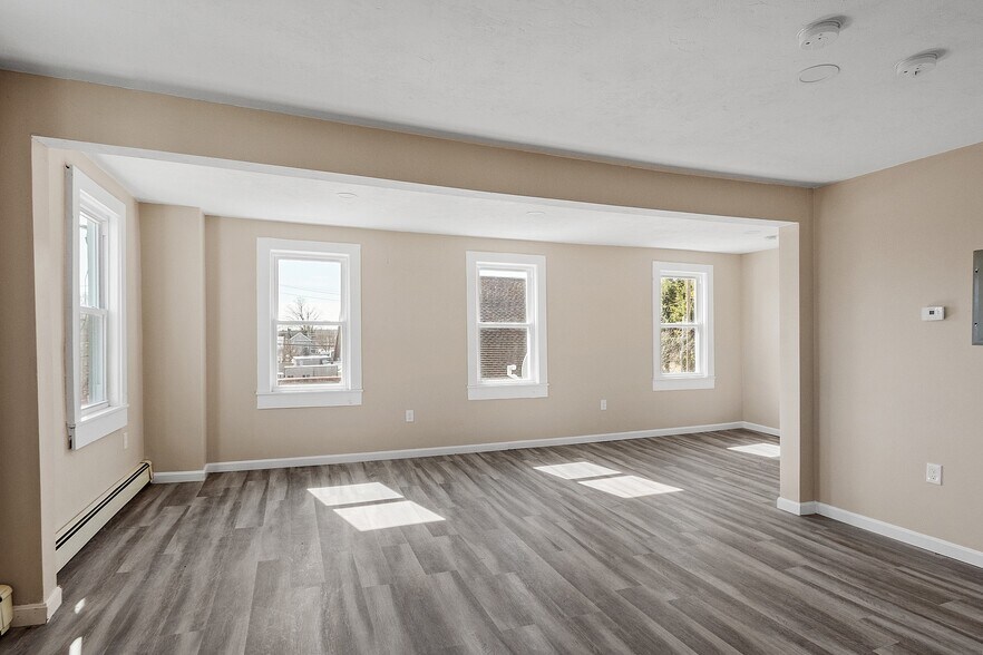More Photos Of 8 Village St, Dudley Apartments For Sale