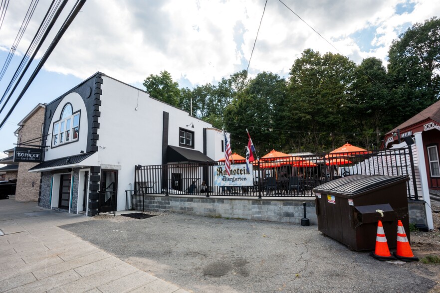 More Photos Of 227 Main St, Butler Restaurant For Sale